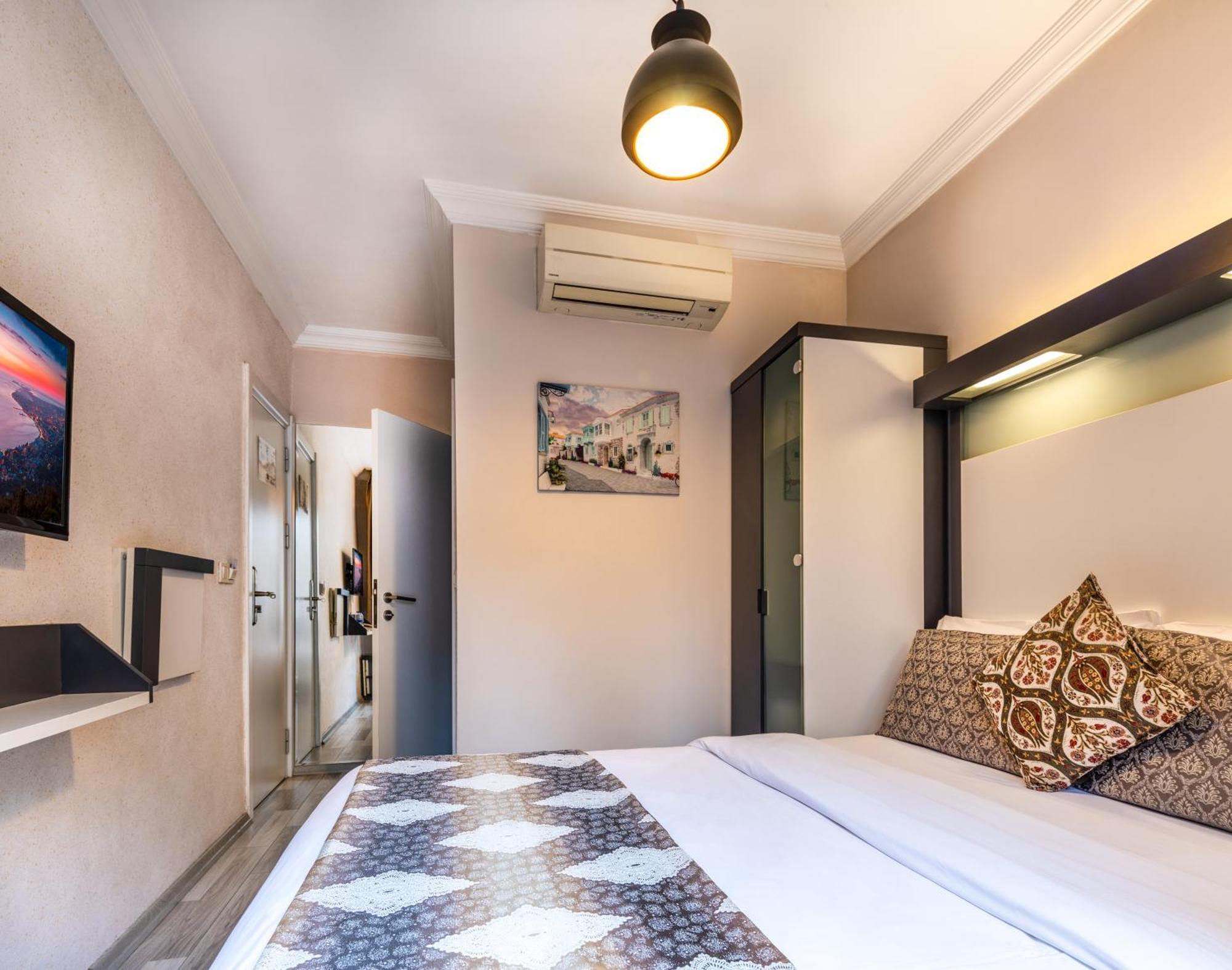 Hotels And Suites Platine Istanbul Exterior photo